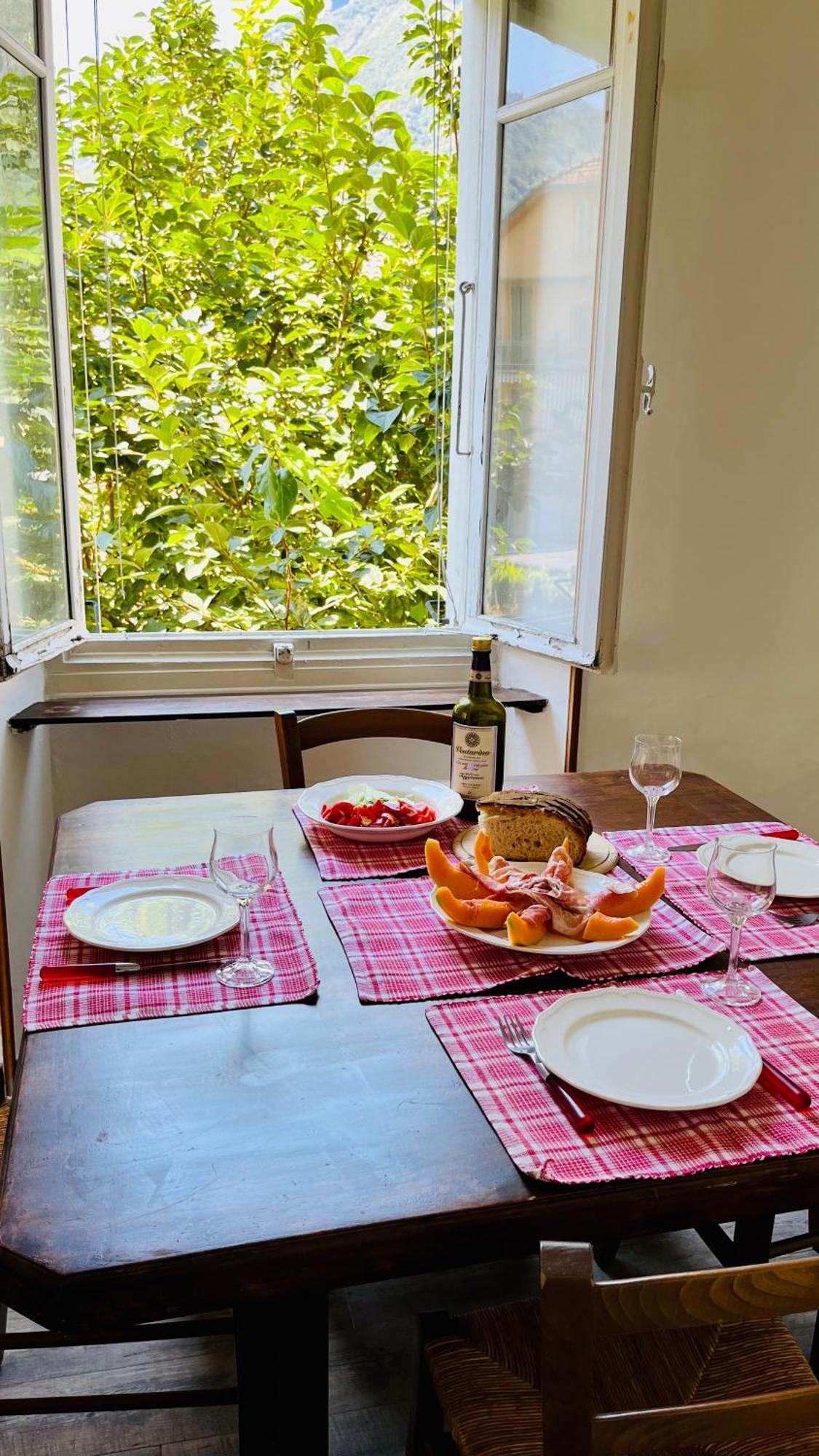 Appartement Antica Casa Storica Con Giardino à Domodossola Extérieur photo