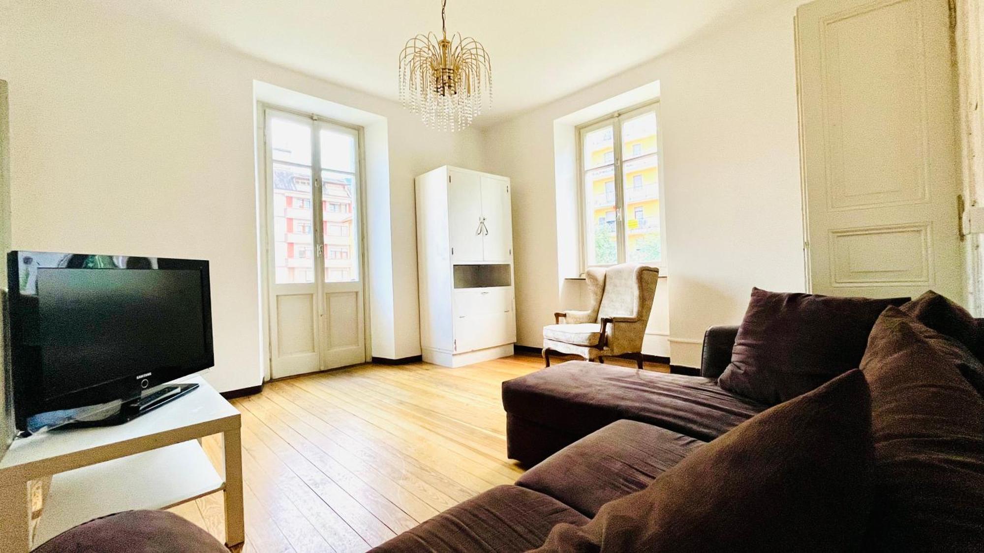 Appartement Antica Casa Storica Con Giardino à Domodossola Extérieur photo